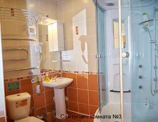 Гостиница Guest House on Podgornaya Кисловодск Двухместный номер с 1 кроватью и собственной ванной комнатой-6