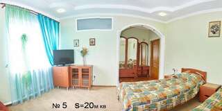 Гостиница Guest House on Podgornaya Кисловодск Трехместный номер с собственной ванной комнатой-13