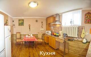 Гостиница Guest House on Podgornaya Кисловодск Трехместный номер с собственной ванной комнатой-23